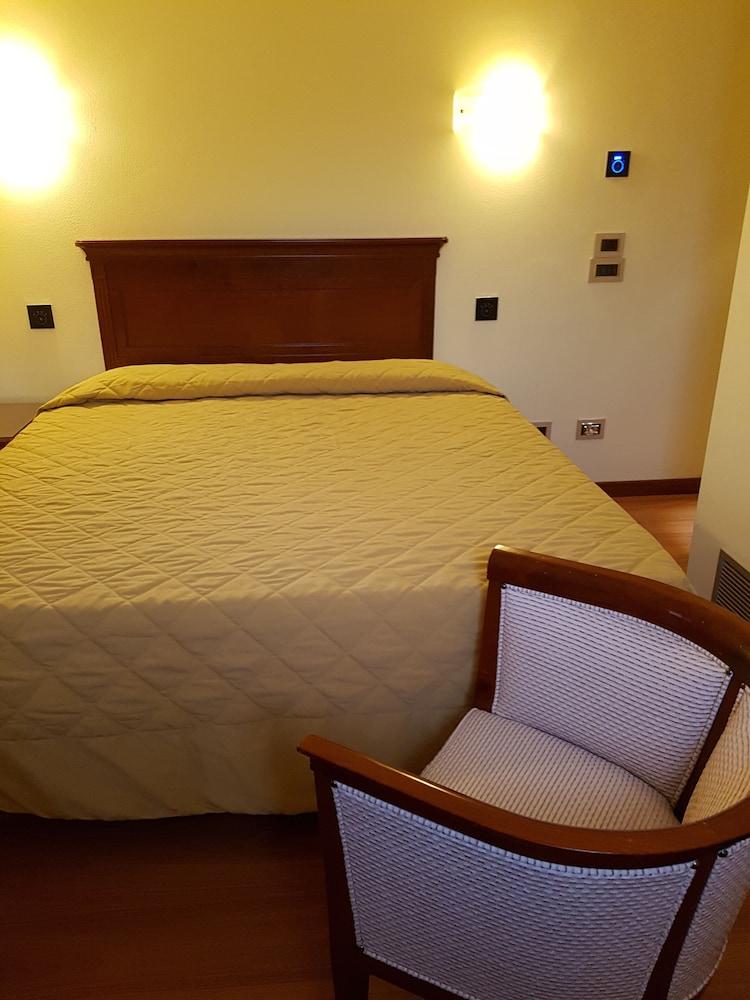 Hotel Panoramic Montepulciano Stazione Exterior foto