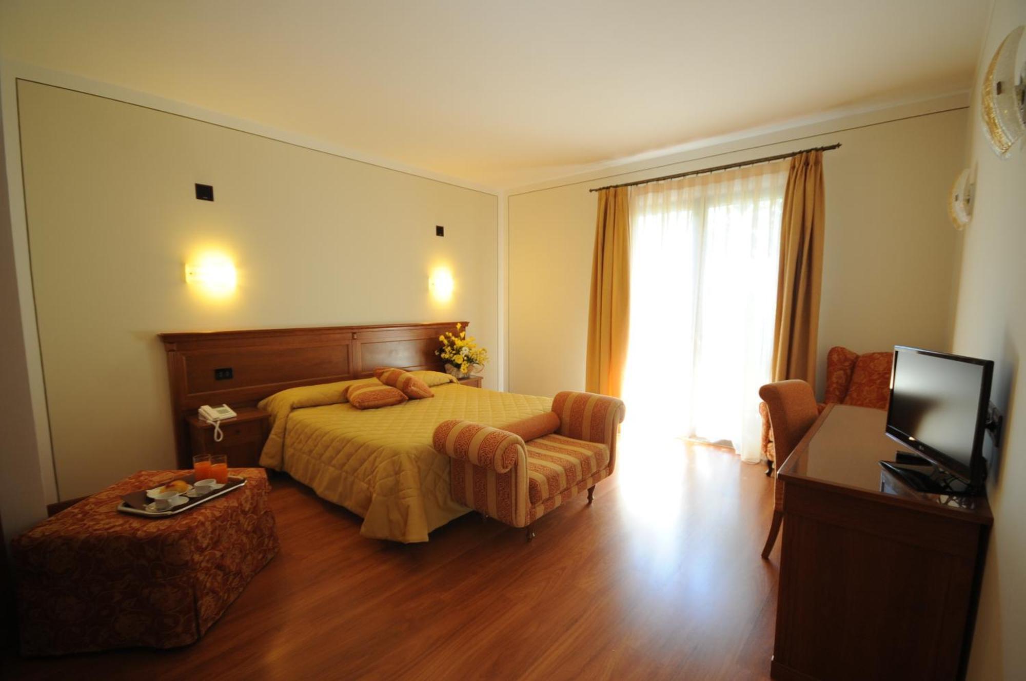 Hotel Panoramic Montepulciano Stazione Exterior foto